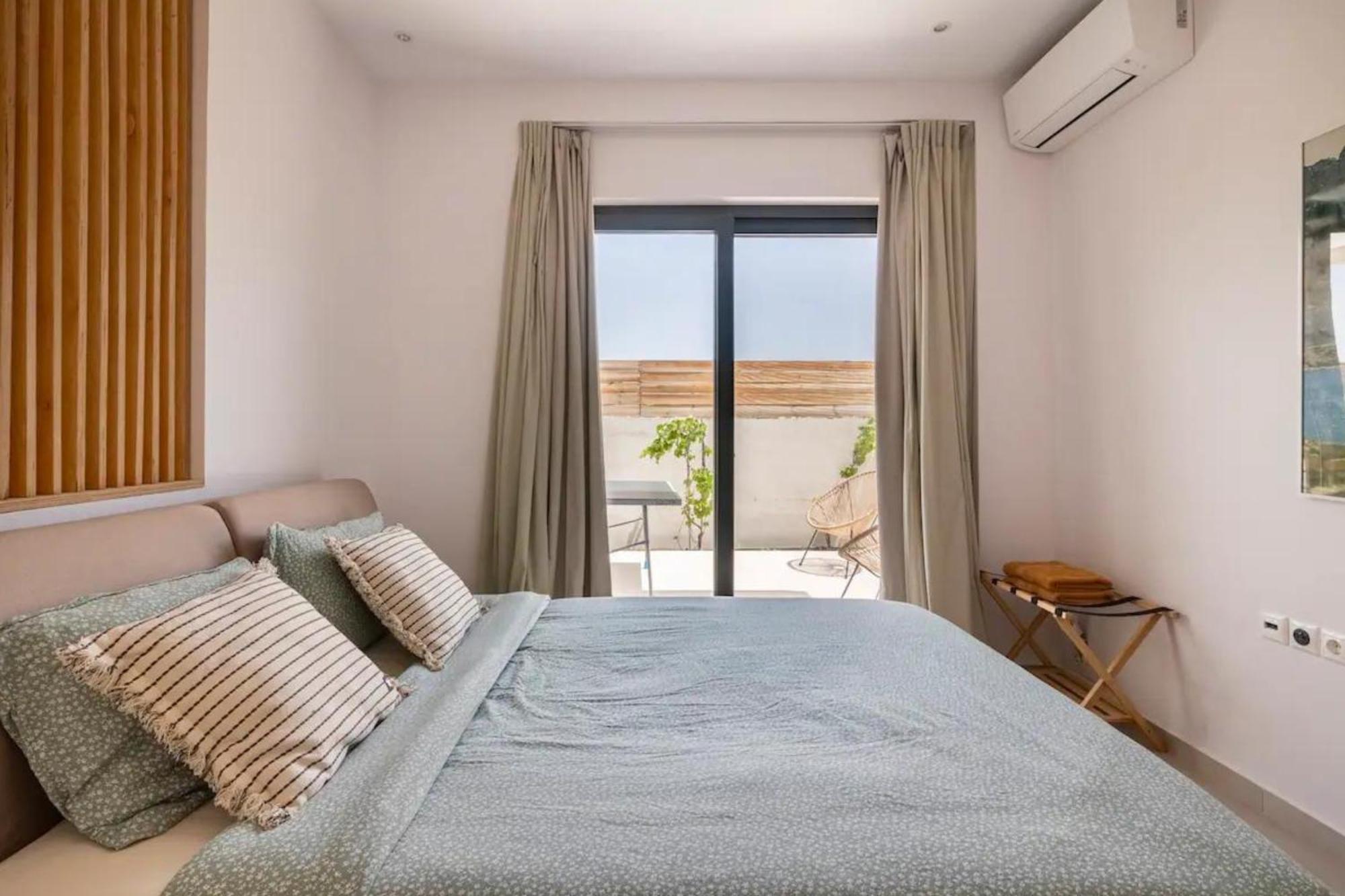 Villa Kala Loutraki - Private Pool & Sauna I Beach Eksteriør bilde